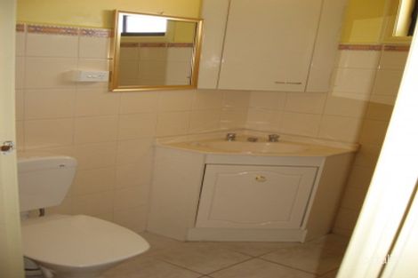Property photo of 2/42 Pinewood Drive Thomastown VIC 3074