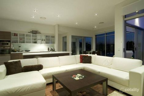 Property photo of 1 Manacor Place Coombabah QLD 4216