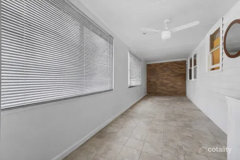 Property photo of 10 Cook Street Spring Gully VIC 3550