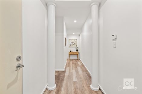 Property photo of 2/4 North Esplanade Glenelg North SA 5045