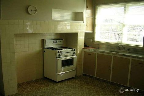 Property photo of 6 Roxby Street Manifold Heights VIC 3218