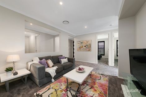 Property photo of 48 Sandpiper Circuit Aberglasslyn NSW 2320