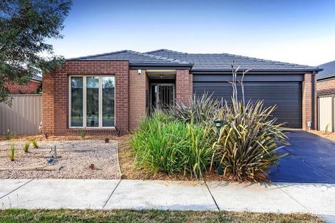 Property photo of 12 Scales Lane Burnside Heights VIC 3023