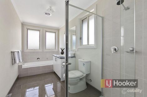 Property photo of 2/5 Gerang Close Rowville VIC 3178