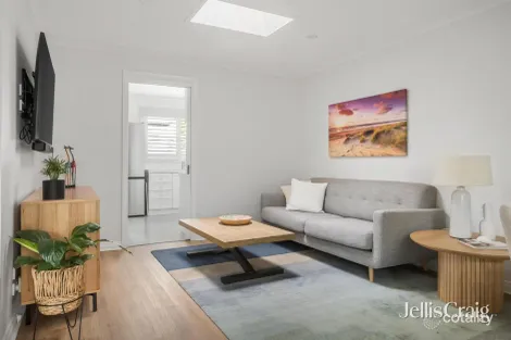 Property photo of 2/1159 Main Road Eltham VIC 3095