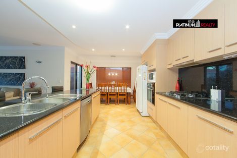 Property photo of 17 Eastbank Terrace Helensvale QLD 4212