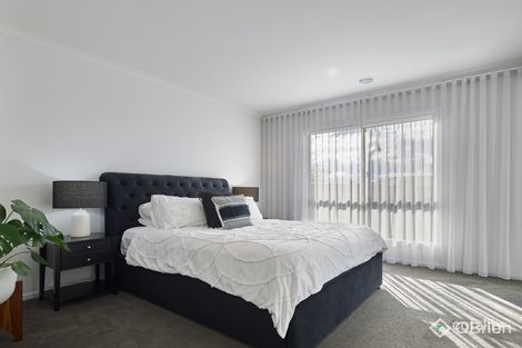 Property photo of 19 Kurrajong Road Warragul VIC 3820