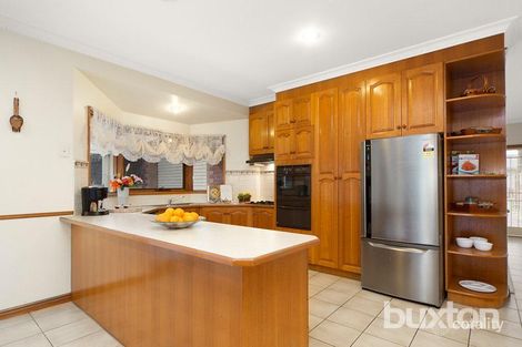 Property photo of 12 Banjo Paterson Avenue Oakleigh East VIC 3166