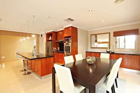 Property photo of 13 Eaglehawk Circuit Cairnlea VIC 3023