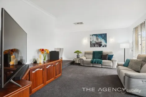 Property photo of 17 Graphic Court Beldon WA 6027