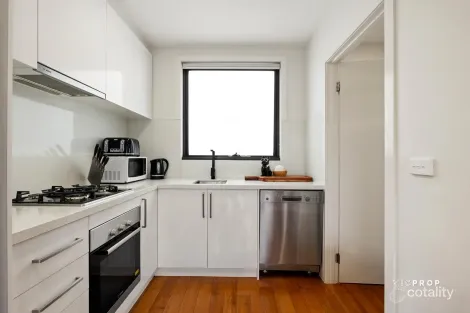 Property photo of 190 St Leonards Road Ascot Vale VIC 3032