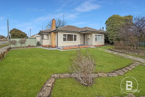 1 Pauls Cres, Wendouree, VIC 3355