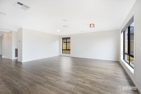 Property photo of 40 Boxer Drive Wyndham Vale VIC 3024