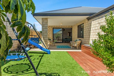 18 Caloundra St, Secret Harbour, WA 6173