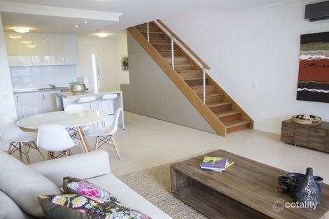 Property photo of 39 Fairlight Avenue Robina QLD 4226