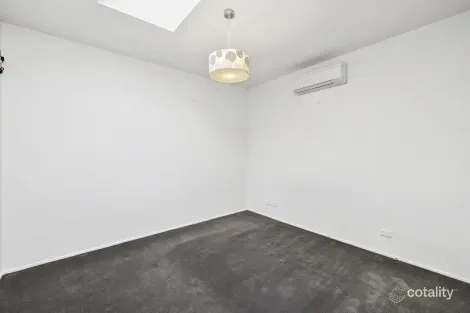 Property photo of 3/55 Sharp Street Newtown VIC 3220