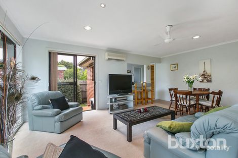 Property photo of 2/8 Wallace Crescent Beaumaris VIC 3193