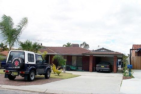 12 Stansted Cres, Marangaroo, WA 6064