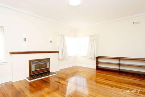 Property photo of 235 Warrigal Road Burwood VIC 3125