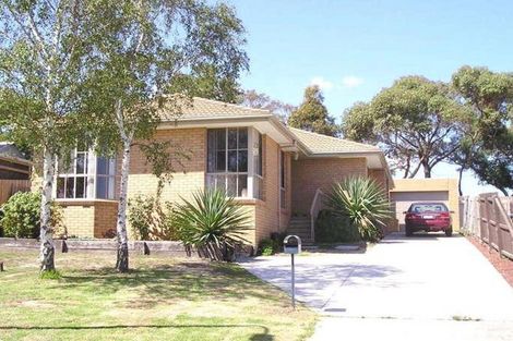 Property photo of 11 Hamstead Court Endeavour Hills VIC 3802