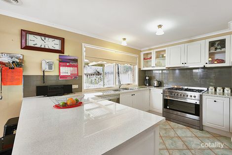 Property photo of 3 Nangwarry Court Berwick VIC 3806