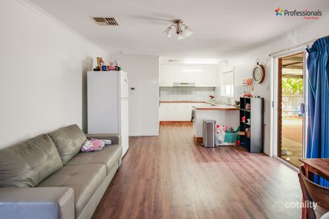 Property photo of 8 Gunyah Place Glenfield Park NSW 2650