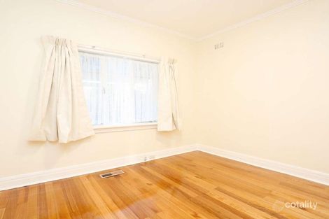 Property photo of 235 Warrigal Road Burwood VIC 3125