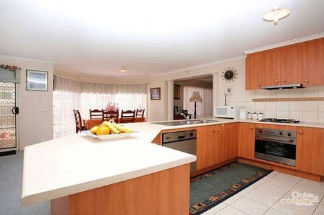 Property photo of 20 Lachlan Crescent Roxburgh Park VIC 3064