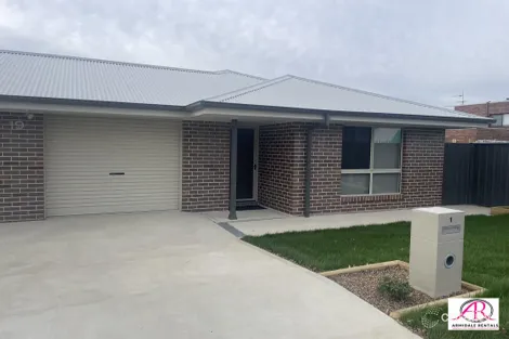 1/19 Naughten Ave, Armidale, NSW 2350