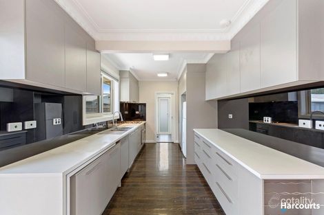 Property photo of 111 Thompsons Road Bulleen VIC 3105