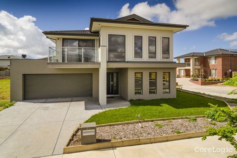 Property photo of 35 Heatherbell Avenue Point Cook VIC 3030