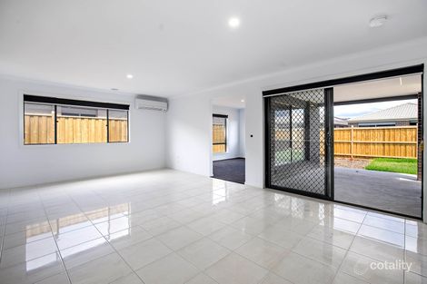 Property photo of 4 Edith Way Pakenham VIC 3810