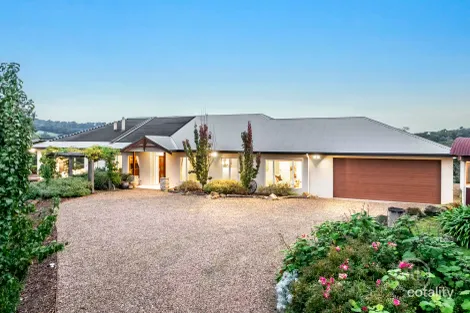 305 Long Gully Rd, Panton Hill, VIC 3759