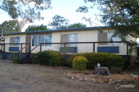 25 Arnold St, Blackwater, QLD 4717