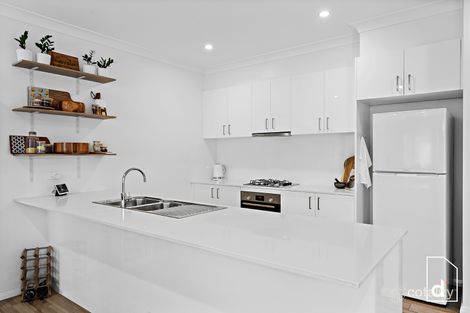 Property photo of 5/2A Douglas Road Fernhill NSW 2519