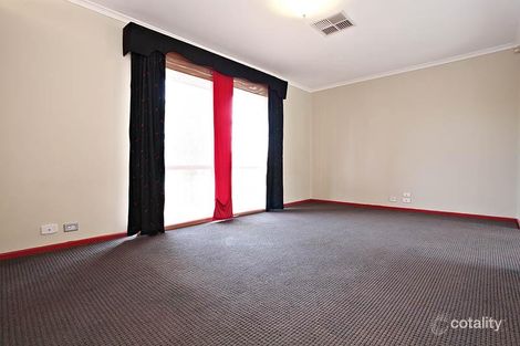 Property photo of 57 Stagecoach Crescent Sydenham VIC 3037