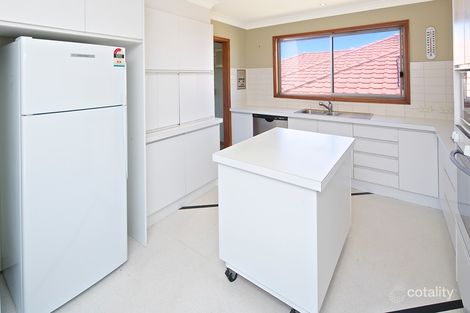 Property photo of 5 Reynolds Avenue Labrador QLD 4215