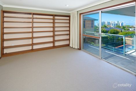 Property photo of 5 Reynolds Avenue Labrador QLD 4215