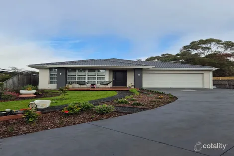 13 Adderley Pl, Lang Lang, VIC 3984