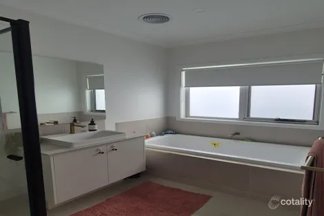 Property photo of 13 Adderley Place Lang Lang VIC 3984