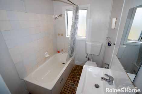 Property photo of 7 Sepik Road Ashmont NSW 2650