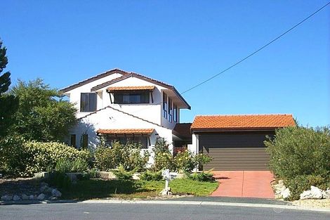 12 Nicholls Pl, Padbury, WA 6025