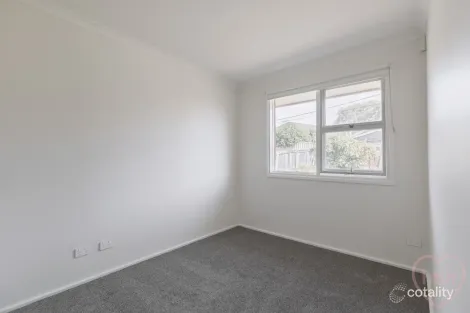 Property photo of 26 Burnie Street Lyons ACT 2606