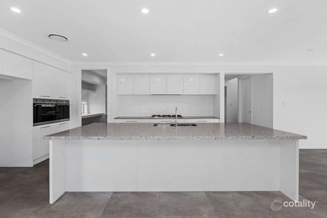 Property photo of 11 Deeside Court Spring Mountain QLD 4300