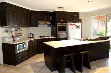 Property photo of 6 Malcolm Court Pakenham VIC 3810