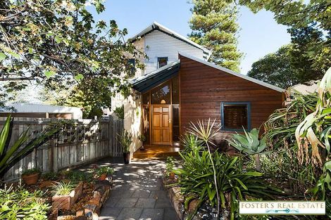 17 Darling St, White Gum Valley, WA 6162