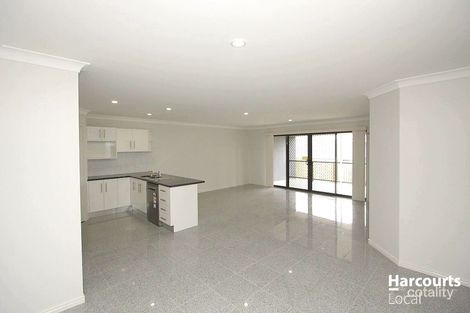 Property photo of 2/20 Charlton Place Regents Park QLD 4118