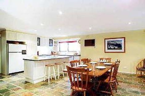 Property photo of 4 Anglesey Court Mulgrave VIC 3170