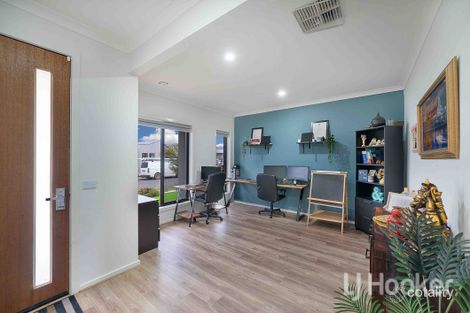 Property photo of 68 Waterbird Circuit Weir Views VIC 3338