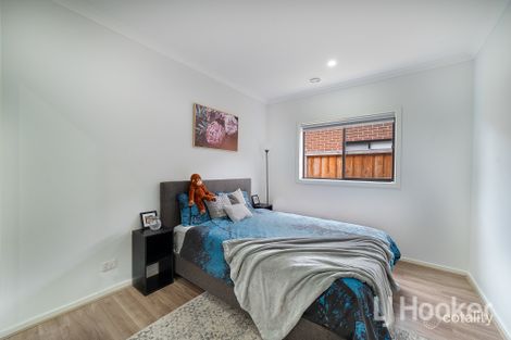 Property photo of 68 Waterbird Circuit Weir Views VIC 3338
